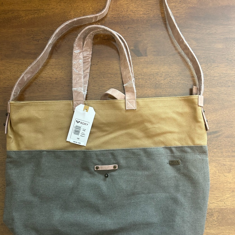 NWT - Roxy Bag - Picture 3 of 11